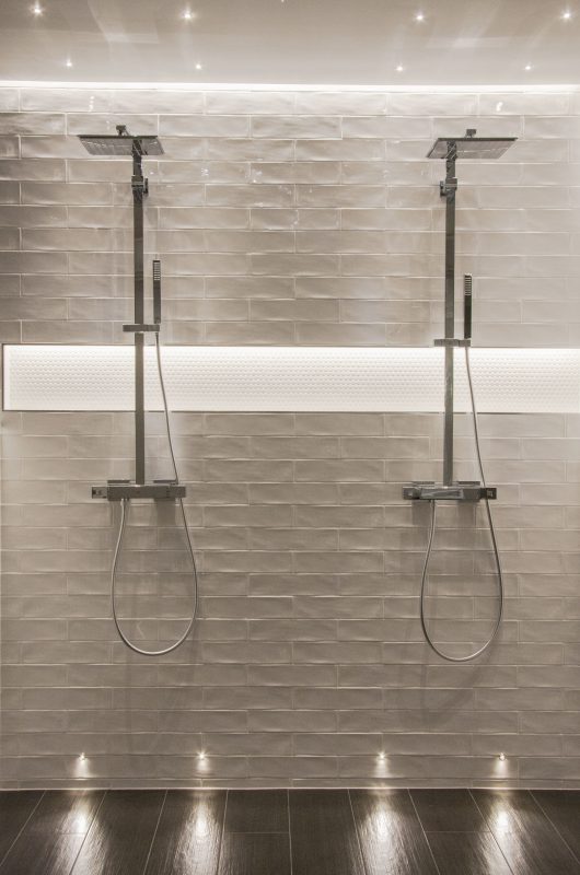 Valaistusratkaisut kylpyhuoneeseesi löydät Cariitilta.